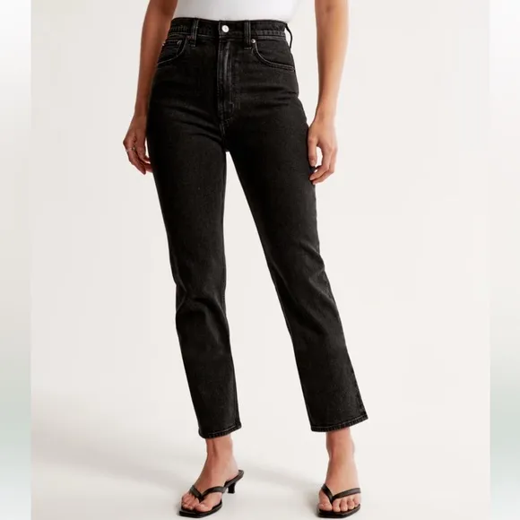 $90 Abercrombie &amp; Fitch Ultra High Rise Ankle Straight Jean Size 26 in Black