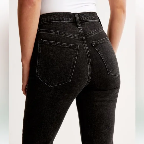 $90 Abercrombie &amp; Fitch Ultra High Rise Ankle Straight Jean Size 26 in Black