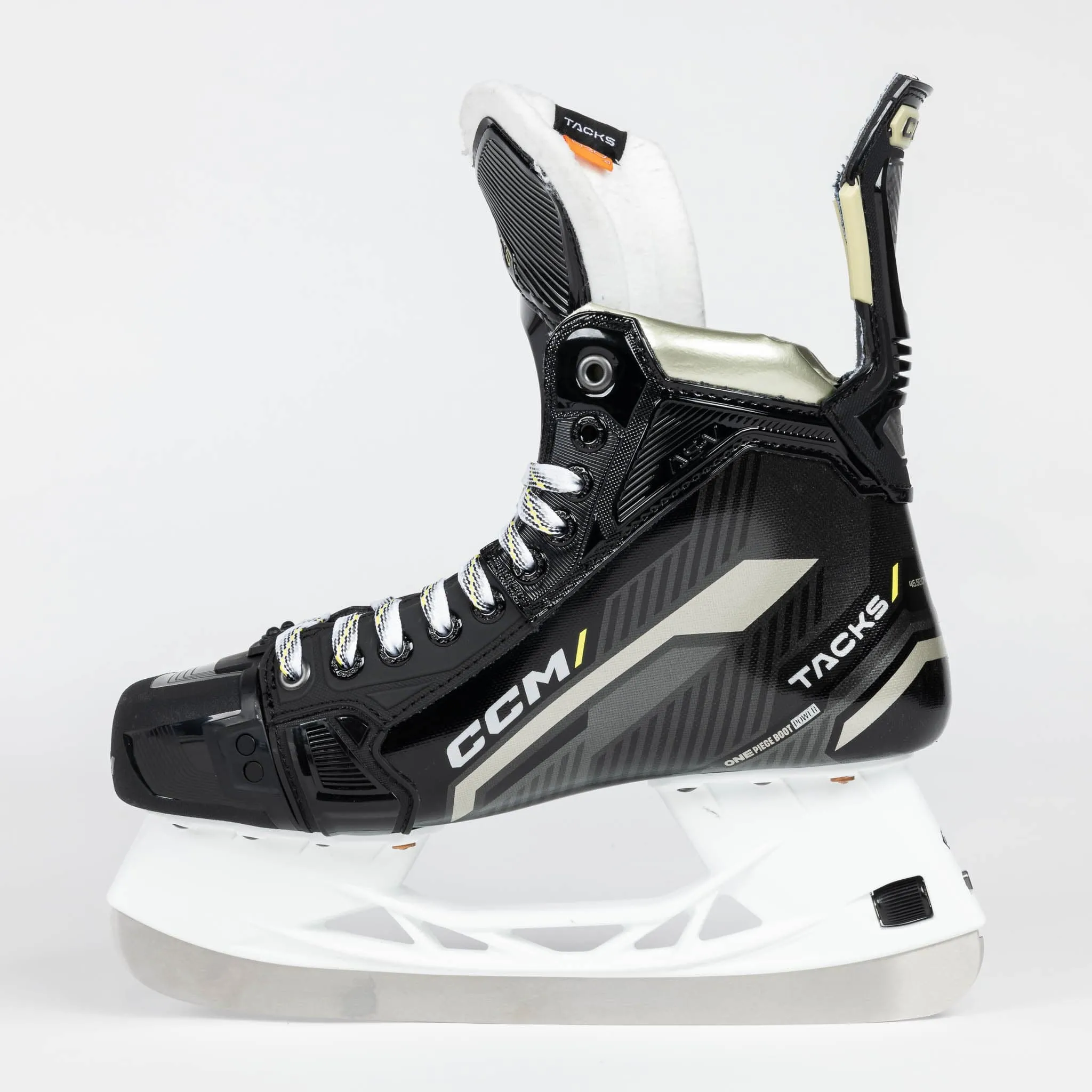 CCM Tacks AS-V Intermediate Hockey Skates