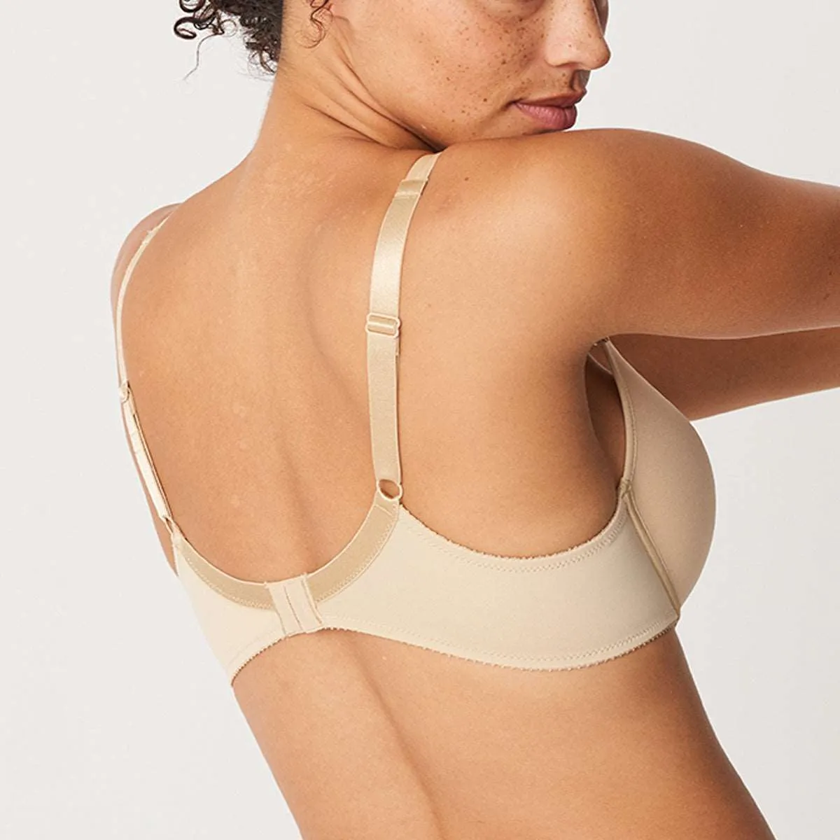 Chantelle Molded Balcony Cup Basic Invisible Bra