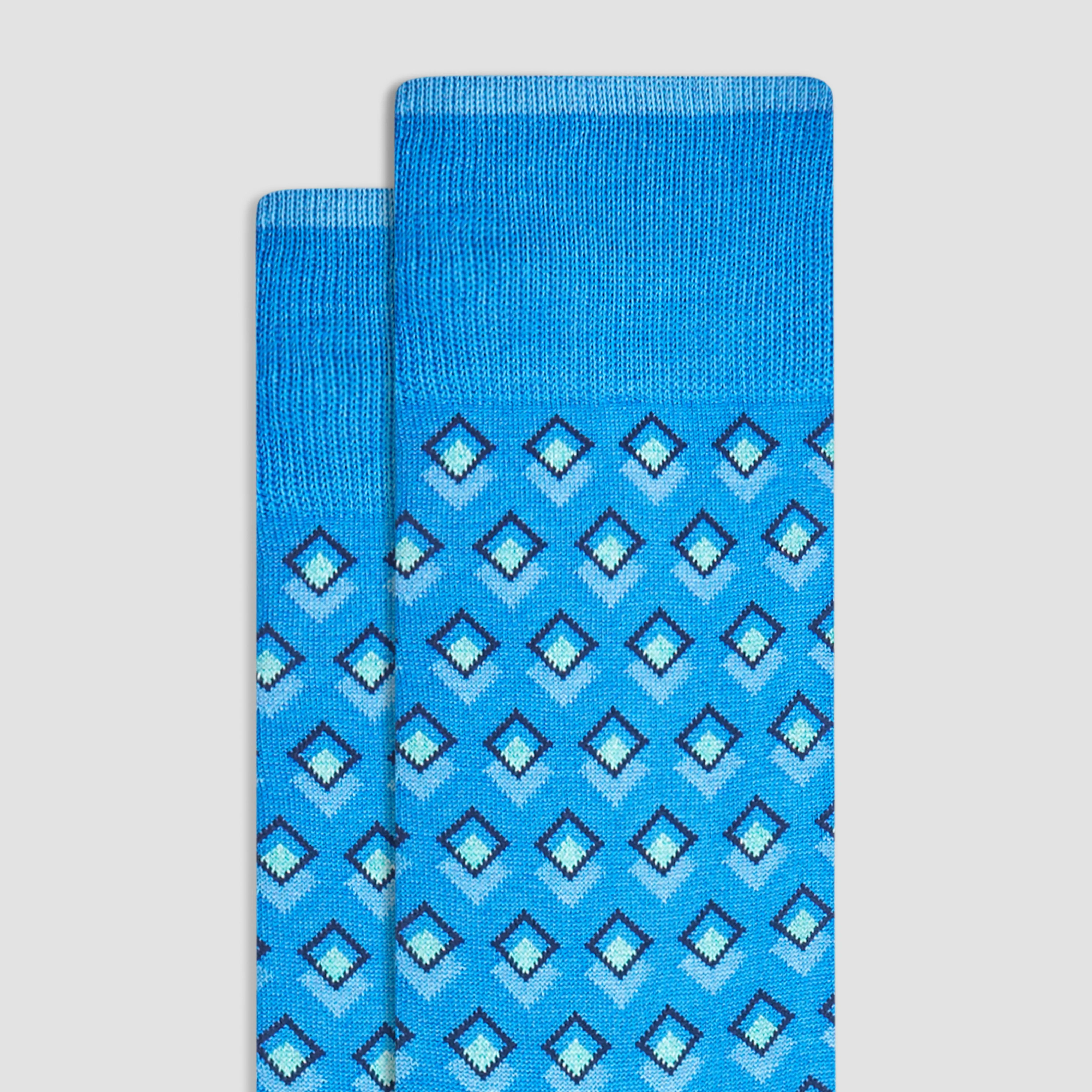 Double Diamond Mid-Calf Socks