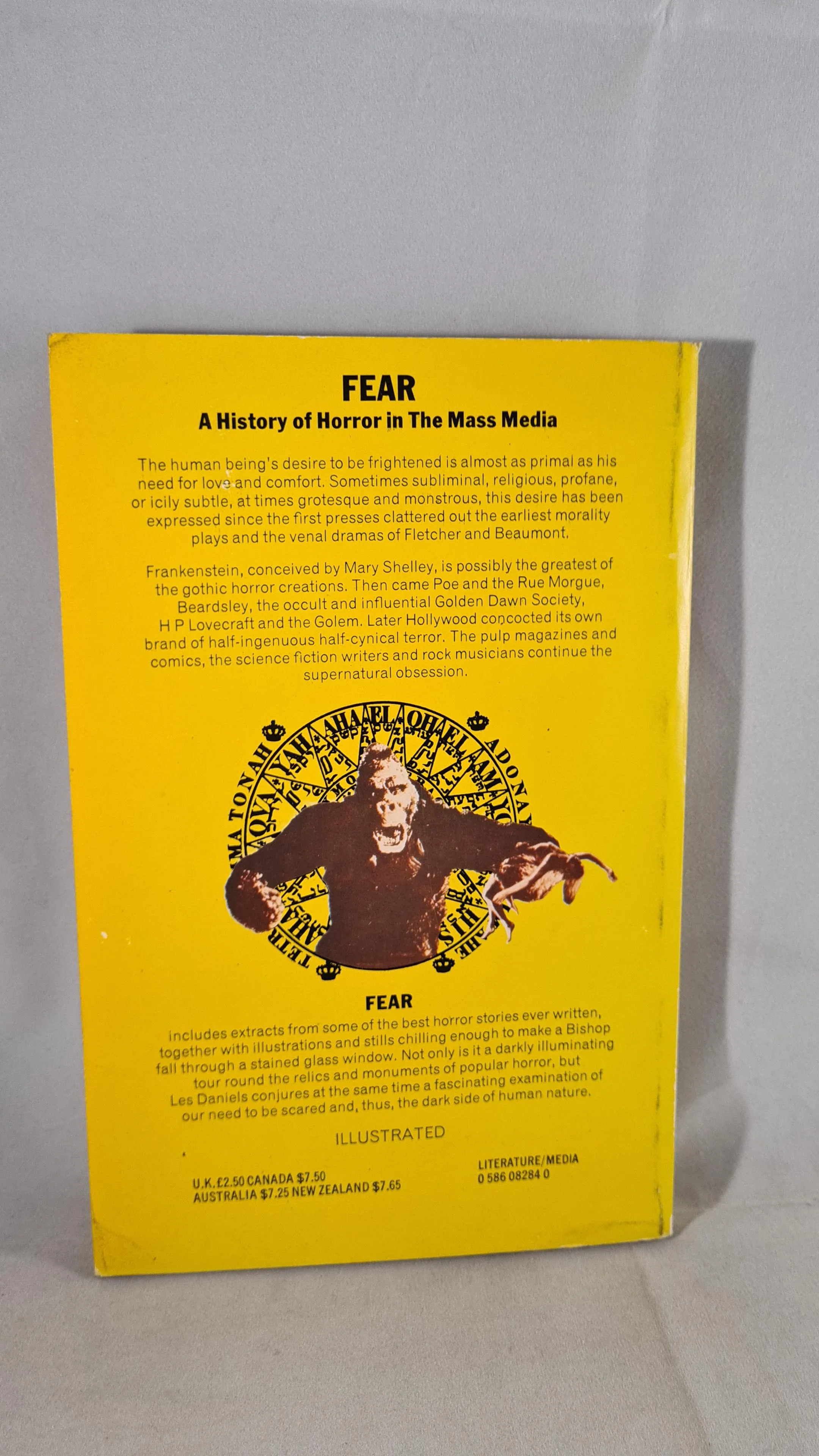 Les Daniels - Fear A History of Horror in the Mass Media, Granada, 1977, Paperbacks
