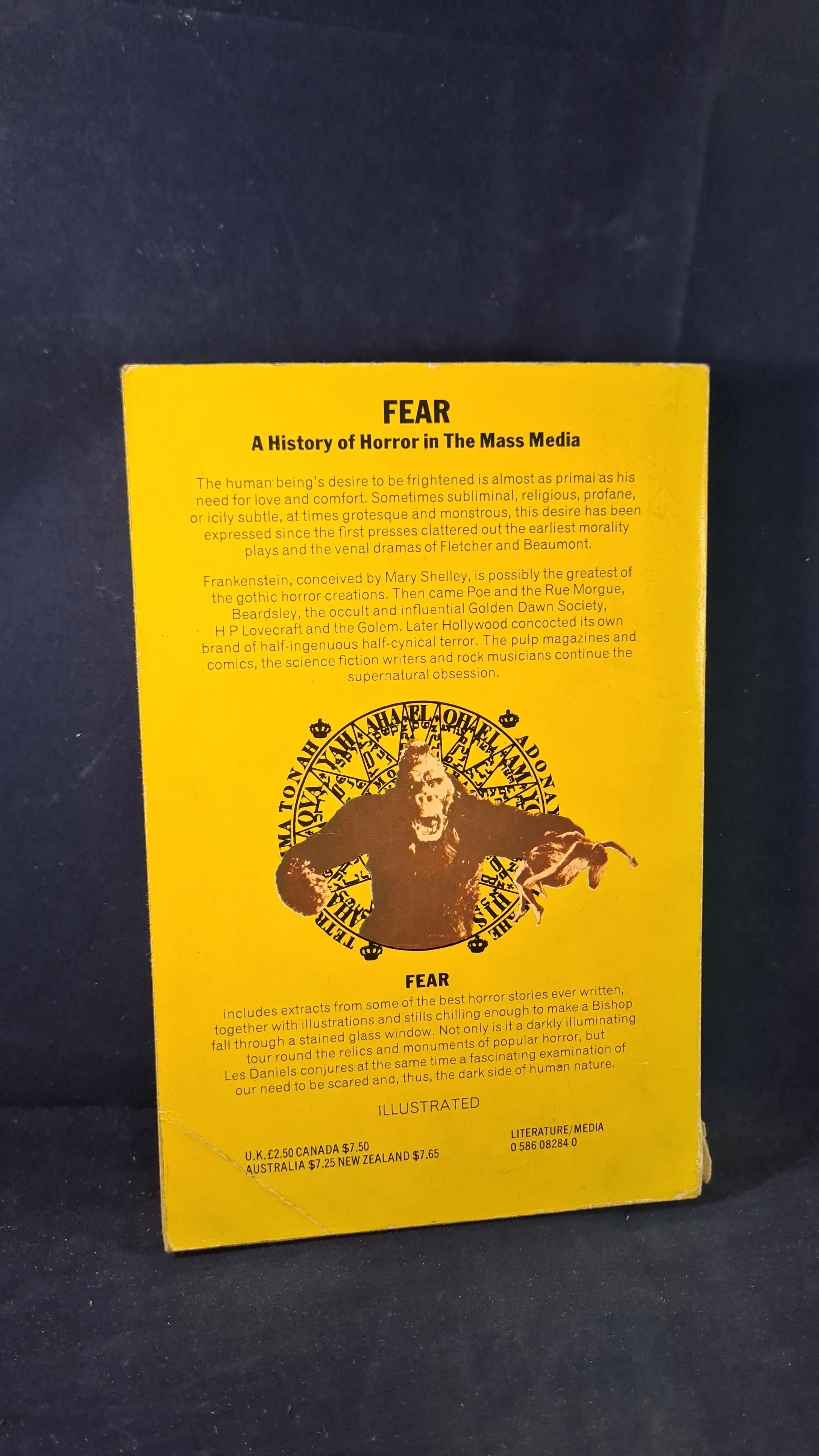 Les Daniels - Fear A History of Horror in the Mass Media, Paladin, 1977, Paperbacks