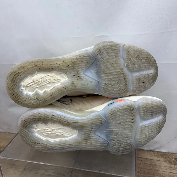 Nike LeBron 17 Low “Easter” 2020 - Mens Size 12 (CD5007-200) original box