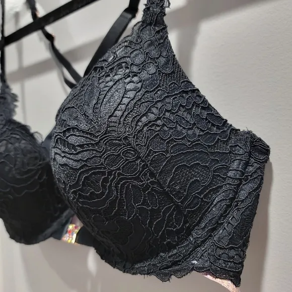 Savage X Fenty Romantic Corded Lace Front-Closure Push-Up Bra Black