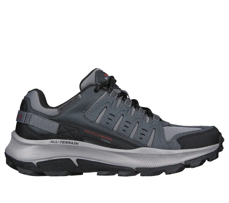 Skechers 237501 Equalizer 5.0 Trail-Solix Walking-Sneaker für Herren, weite Passform, Anthrazit/Schwarz
