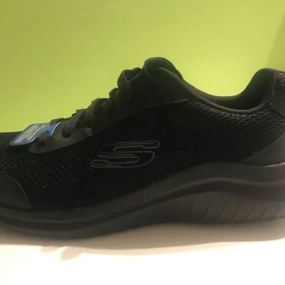 SKECHERS AIR-COOLED MEMORY FOAM