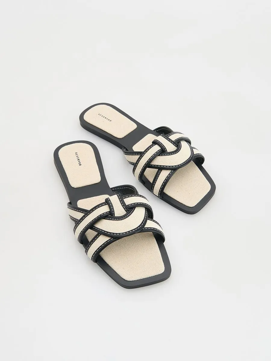 Sliders with straps