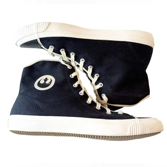 Star Wars Po-Zu Resistance Sneaker Limited Edition Black White Laces Size 12
