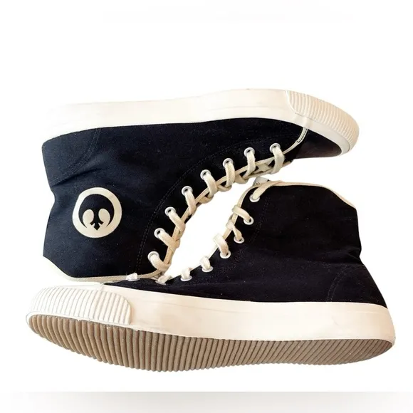 Star Wars Po-Zu Resistance Sneaker Limited Edition Black White Laces Size 12