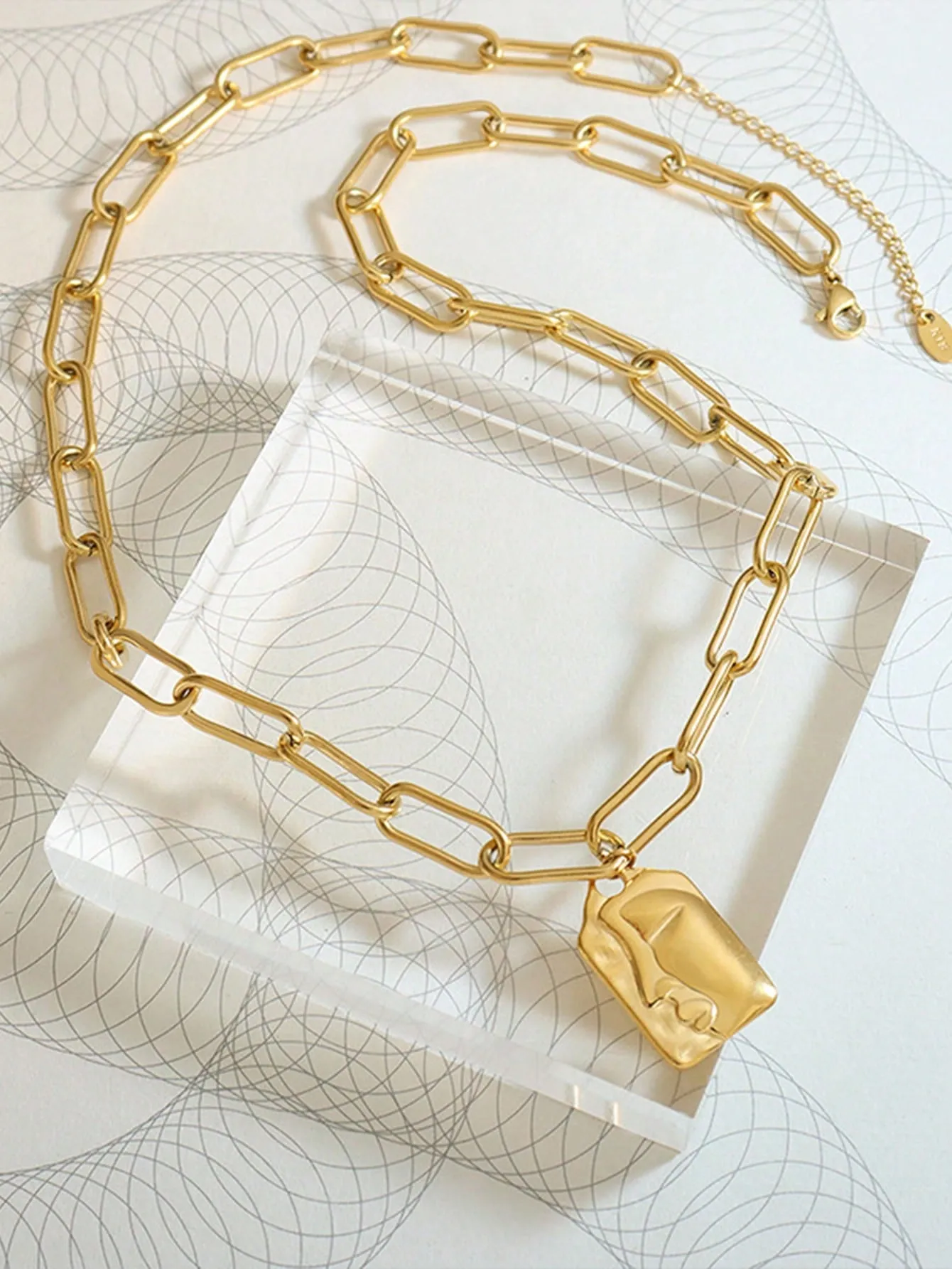 Three-Layer Unique High-End Multi-Layered Face Necklace- FD ⚡