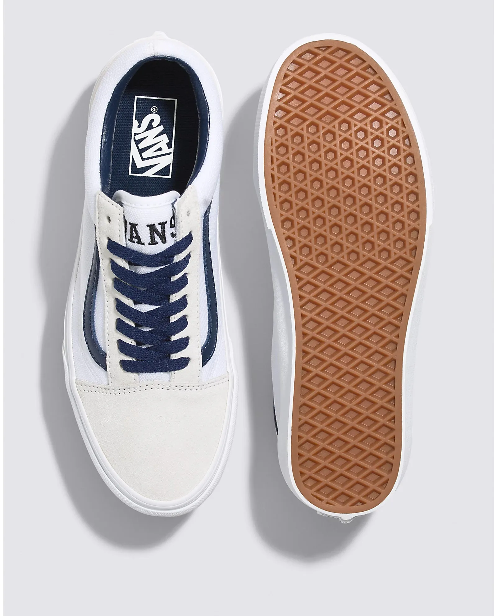 Vans Club Old Skool Shoe in White/Navy